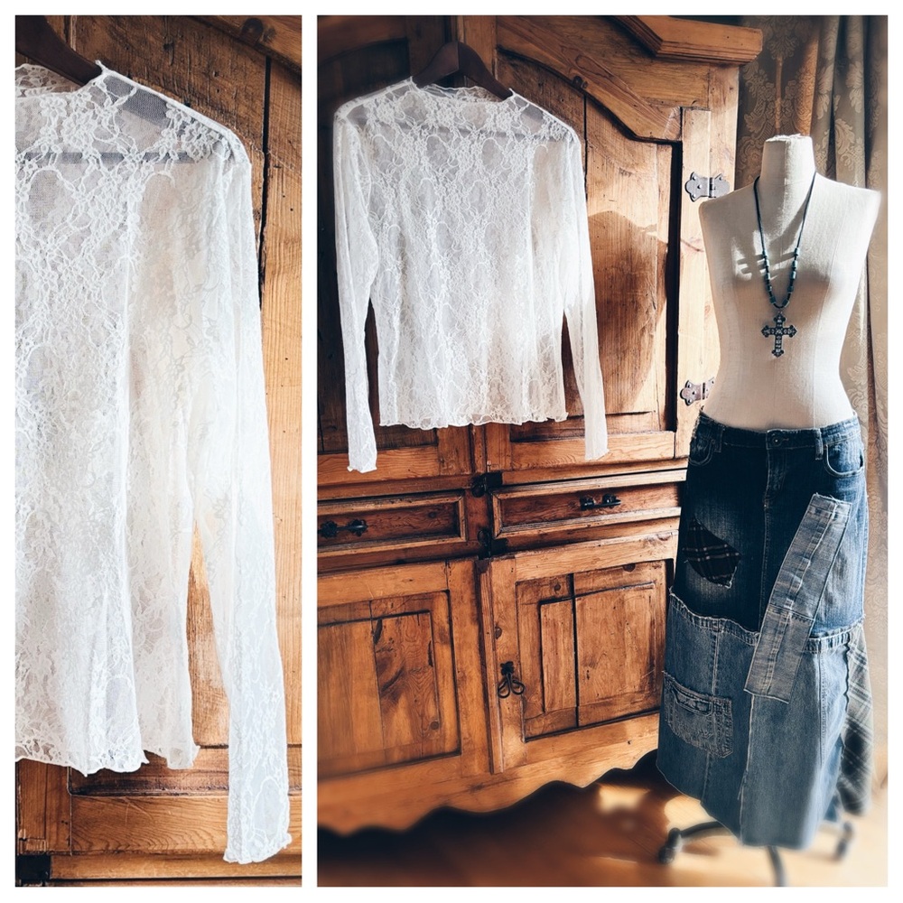 Super Soft Lace Layering Tee - Snow White with Lettuce Edge Styling - Picture 4 of 11
